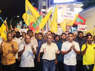 ރައީސް މުޢިއްޒަށް އެނގިވަޑައިގަންނަވަންވީ، އެ ބޭފުޅާ އެ އުފައްދަވަމުން ގެންދަވަނީ އިންޤިލާބެއްގެ މަސައްކަތް: ނަޝީދު