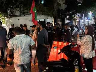އެމްޑީޕީގެ ކުއްލި ހަރަކާތެއް، ހަރުގެ ކުރިމަތީގައި އިހުތިޖާޖުކޮށްފި!