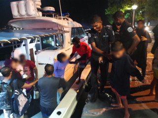 ހާލުގައި ޖެހުނު ދަތުރުވެރިންނަށް އެހީވަނީ