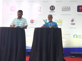 އަލްޝާލީ މެރިންގެ ކޯޕަރޭޓް މެނޭޖަރ އިސްމާއިލް ޝަރީފް (ކ) އަދި މެރިން އިކްވިޕްމަންޓް ޕްރައިވެޓް ލިމިޓެޑްގެ ޑިރެކްޓަރ އަހުމަދު އަޒްމީލް