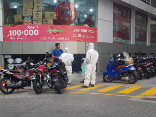 މާލޭގައި ރޭންޑަމް ސާމްޕަލް ނަގަނީ