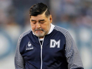 އާޖެންޓީނާގެ ފުޓްބޯޅަ ލެޖެންޑް ޑިއޭގޯ މަރަޑޯނާ