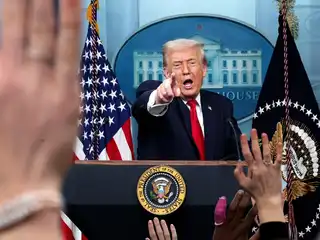 އަލް މާލިކީ އަކީ ނުބައި މީހެއް ކަމަށް ވިދާޅުވެ، ޓްރަމްޕް ވެސް އިރާގަށް އިންޒާރު ދެއްވައިފި 