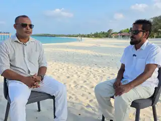 ބުދަ ދުވަހު ކުރިއަށް ގެންދިޔަ ފަށާއިރު ޕްރޮގްރާމްގައި ށ. އަތޮޅު ކައުންސިލްގެ ކުރީގެ މެންބަރު ސައުދުﷲ އުސްމާން ވާހަކަ ދައްކަވަނީ 