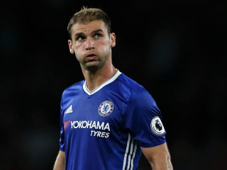 ޗެލްސީއަށް މީގެ ކުރިން ކުޅުނު ސާބިއާގެ ޑިފެންޑަރު ބްރަންސިލާވް އިވަނޮވިޗް