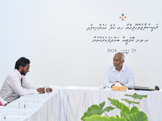 The president met members of HA. Kelaa council and WDC on Sunday