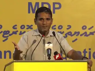 އެމްޑީޕީގެ ހަރުގޭގައި ބޭއްވި ޖަލްސާއެއްގައި އިލްޔާސް ލަބީބު ވާހަކަ ދައްކަވަނީ