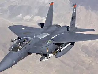 އީރާނުން އެމެރިކާގެ އެފް-15 ހަނގުރާމަމަތީ ޖެޓެއް ވައްޓާލައިފި