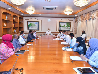 The President meets with the Education Sector Research Group; discusses issues that effect teachers