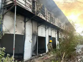 ހުޅުމާލެ ފޭސް-3ގެ ކުރީގެ އެކޮމަޑޭޝަން ބްލޮކެއްގައި ރޯވެ ބޮޑެތި ގެއްލުންތަކެއް ވަނީ ލިބިފައި. 