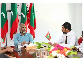 President meets with former members of the B. Thulhaadhoo Island Council and Women's Development Committee.