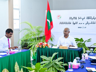 President Ibrahim Mohamed Solih meets with the Island Council and WDC of F. Nilandhoo