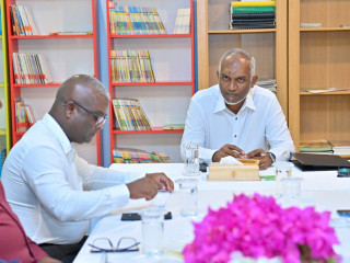 The president met members of HA. Utheem council and WDC on Sunday