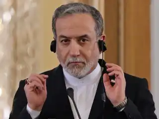 އެމެރިކާ އާ މަޝްވަރާ ކުރަން އެދި ހުށަހަޅާފަ އެއް ނޯންނާނެ: އީރާނުގެ ޚާރިޖީ ވަޒީރު