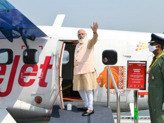 ސީޕްލޭން ހިދުމަތް އިންޑިއާގައި ރަސްމީކޮށް ފެށުމަށް ބޭއްވި ރަސްމިއްޔާތު އެ ގައުމުގެ ބޮޑުވަޒީރު ނަރެންދުރަ މޯދީ ފައްޓަވައިދެއްވަނީ