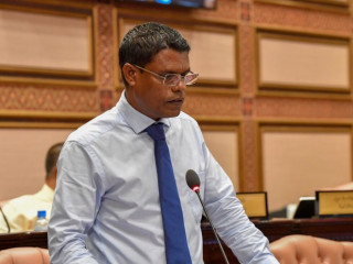 އިނގުރައިދޫ ދާއިރާގެ އެމްޑީޕީ މެމްބަރު ހަސަން މުހައްމަދު (ހަސަންޓޭ) ހޯމަ ދުވަހުގެ ޖަލްސާގައި