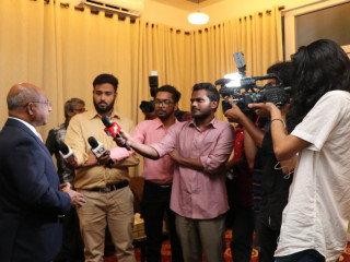 މިނިސްޓަރު ޝާހިދު ޔޫއޭއީ އަށް ފުރާވަޑައިގަތުމުގެ ކުރިން ނޫސްވެރިންނަށް މައުލޫމާތު ދެއްވަނީ