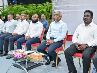 ރައީސް ޑރ މުހައްމަދު މުޢިއްޒު