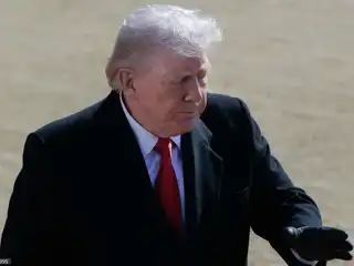 ޣައްޒާ އަށް ފަސް ބިލިއަން ޑޮލަރު ދިނުމަށް، ބޯޑު އޮޕް ޕީސްގެ މެމްބަރުން އެއްބަސްވެއްޖެ: ޓްރަމްޕް 