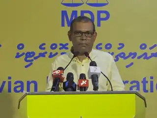 ބުދަ ދުވަހުގެރޭ އެމްޑީޕީން ބޭއްވި ހަރުގެ ޖަލްސާގައި ކުރީގެ ރައީސް އަދި އެޕާޓީގެ ޗެއަރޕާސަން މުހައްމަދު ނަޝީދު ވާހަކަ ދައްކަވަނީ 