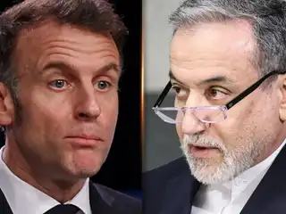 ފްރާންސްގެ ރައީސް މެކްރޮން އާއި، އީރާންގެ ފޮރިން މިނިސްޓަރު އައްބާސް އަރާގްޗީ.