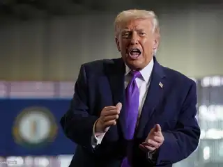 އެމެރިކާގެ ރައީސް ޑޮނަލްޑް ޓްރަމްޕް