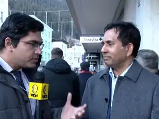 އިކޮނޮމިކް މިނިސްޓަރ ސައީދު ވިއޮން އަަށް އިންޓަރވިއު ދެއްވަނީ