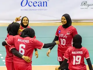 ފުރަތަމަ މެޗުގައި ބަންގްލަދޭޝް އަތުން ރާއްޖެ އަށް ފުރިހަމަ މޮޅެއް 