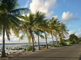 ނައުރޫގެ ގޮނޑުދޮށް ފެންނަ މަންޒަރެއް