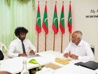 The president met members of GDh. Hoandedhdhoo council and WDC on Tuesday