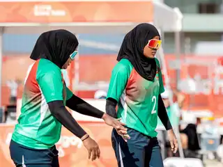 އޭޝިއަން ގޭމްސް: ދެވަނަ މެޗުގައި ހޮންގްކޮންގް އަތުން ރާއްޖޭގެ އަންހެން ބީޗު ވޮލީ ޓީމު ބަލިވެއްޖެ