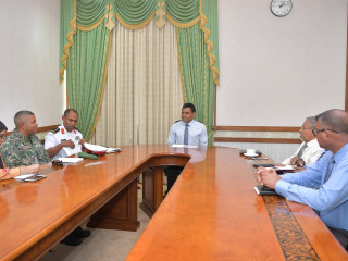 މި ބައްދަލުވުމުގެ ބައިވެރިން ވަނީ ކަނޑުމަތީގެ ސަލާމަތާއި ރައްކާތެރިކަން ކަށަވަރުކުރުމަށް ގާނޫނަށް ގެންނަންޖެހޭ ބަދަލުތަކާއި ބެހޭގޮތުން މަޝްވަރާ ކުރައްވާފަ