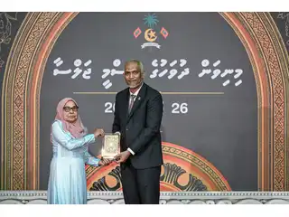 ދިވެހި ދައުލަތަށް ދިގު މުއްދަތަކަށް ޚިދުމަތް ކުރެއްވި 66 ބޭފުޅަކަށް ޝަރަފުގެ ބެޖާއި އައްޑަނަ ހަވާލުކުރައްވައިފި