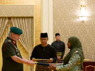 High Commissioner Dr. Mariyam Shabeena Ahmed presented her credentials on Wednesday