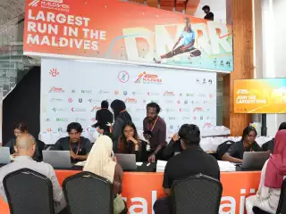 Dhiraagu commences race kit distribution for DMRR 2025