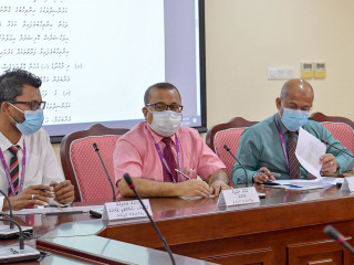 މަޖިލީހުގެ ކޮމިޓީ މަރުހަލާގައި އިންތިޚާބާބެހޭ ޙާއްސަ ގާނޫނަށް ގެނައި އިސްލާހާ ގުޅޭގޮތުން މަޝްވަރާ ކުރުމަށް އިލެކްޝަންސް ކޮމިޝަންގެ މެންބަރުން ހާޒިރުވެފައި