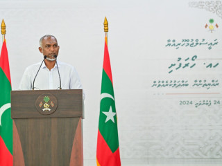 President Muizzu speaking to residents of Hoarafushi island