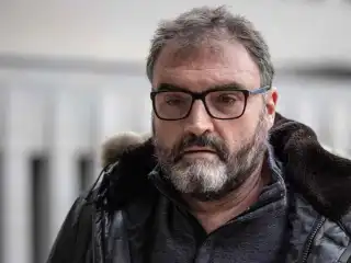 30 މީހަކަށް ވިހަ ދީ، 12 މީހުން މަރާލި ޑޮކްޓަރަކު އުމުރު ދުވަހަށް ޖަލަށް ލުމަށް ޙުކުމް ކޮށްފި 