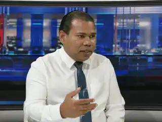 ޑޮލަރުގެ މައްސަލަ ހައްލު ނުވާ ސަބަބަކީ ކަޅު ބާޒާރުގައި ހުރި ފައިސާ  ރާއްޖޭގައި ނޭނބުރޭ ވަރަށް އެ ފައިސާ ވެސް ސަރުކާރަށް ނެގުން: ދީދީ