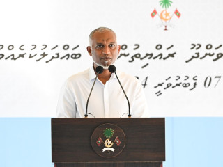 The president met the residents of Vandhoo island on Wednesday