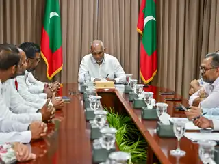President Dr. Mohamed Muizzu meets Eydhafushi Council members