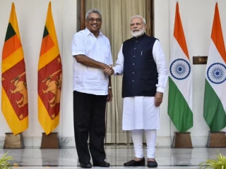 އިންޑިއާއިން ސްރިލަންކާއަށް 450 މިލިއަން ޑޮލަރުގެ އެހީއެއް: މިއީ ޗައިނާގެ ނުފޫޒު ކަނޑުވާލަން ކުރިކަމެއް