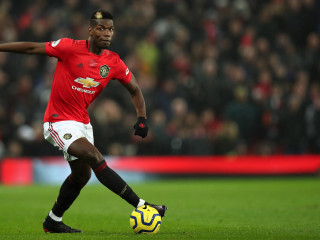 މެންޗެސްޓާ ޔުނައިޓެޑަށް ކުޅެމުން އަންނަ ފްރާންސްގެ މިޑްފީލްޑަރު ޕައުލް ޕޮގްބާ