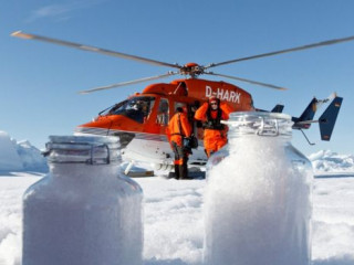 ދިރާސާ ކުރުމަށް ސްނޯ، ފުޅިއަށް އަޅާފައި