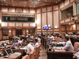 ރައްޔިތުންގެ މަޖިލީހުގެ ޖަލްސާއެއް ކުރިޔަށް ދަނީ