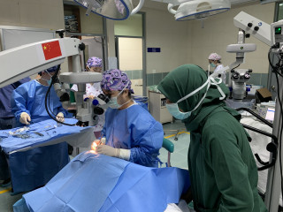 Eye surgery at the ophthalmology center set up at Hulhumale\' hospital