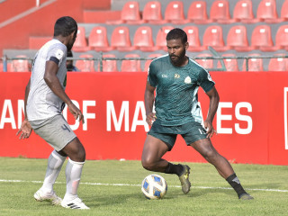 The first match between Club Green Streets and Super United Sports (SUS) ended in a goalless draw