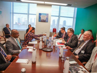 Foreign Minister Abdulla Shahid with former Prime Minister of Canada Jean Chretein
