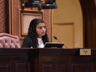 ރައްޔިތުންގެ މަޖިލީހުގެ ނާއިބު ރައީސް އީވާ އަބްދުﷲ: ދައުލަތުން ކޮވިޑް-19 އަށް ކުރާ ޚަރަދުތައް އޮޑިޓް ކުރުމަށް ހުށަހެޅުއްވި ހުށަހެޅުން މަޖިލީހުން ވަނީ ފާސްކޮށްފަ