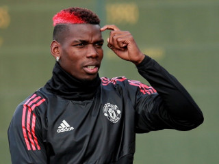 މެންޗެސްޓާ ޔުނައިޓެޑަށް ކުޅެމުން އަންނަ ފްރާންސްގެ މިޑްފީލްޑަރު ޕައުލް ޕޮގްބާ